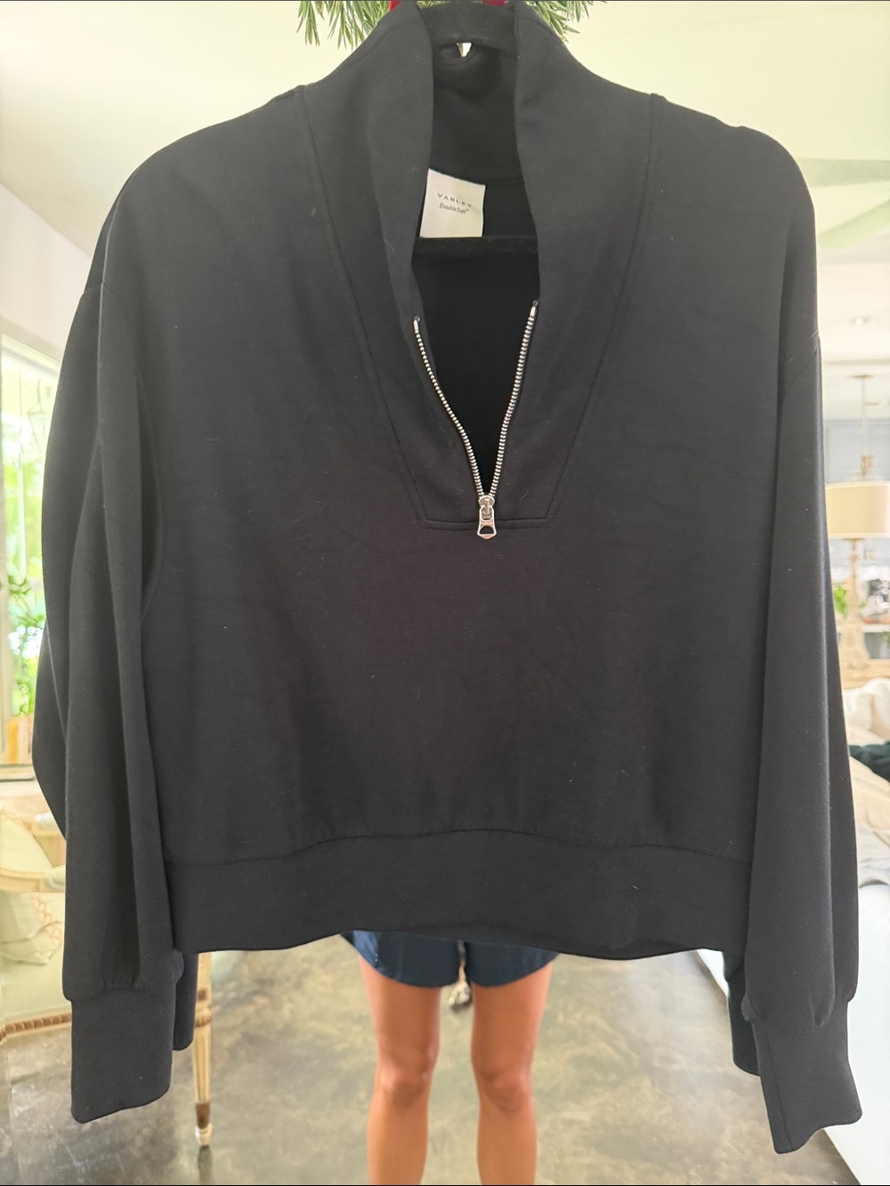 Varley Black Half-Zip Pullover - Picture 1 of 3